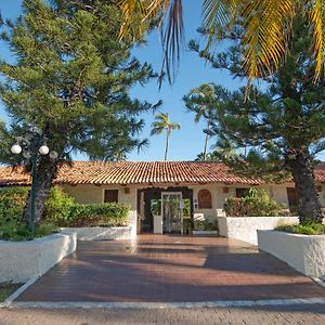 Cabo Blanco Hotel And Marina